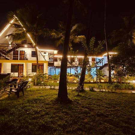 Pv Cottages - Serenity Beach Пондичери Екстериор снимка