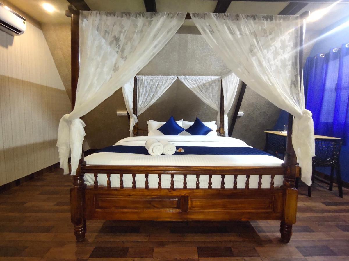 Pv Cottages - Serenity Beach Пондичери Екстериор снимка