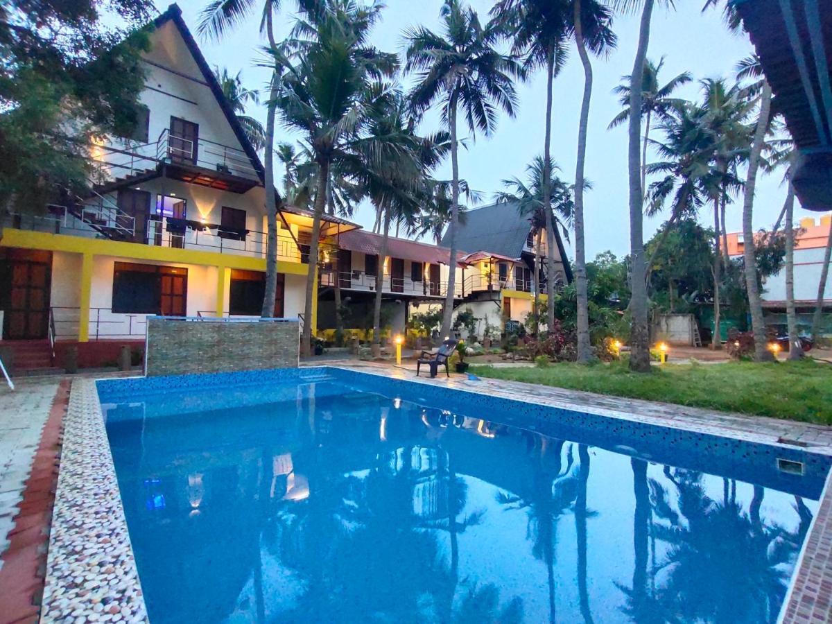 Pv Cottages - Serenity Beach Пондичери Екстериор снимка
