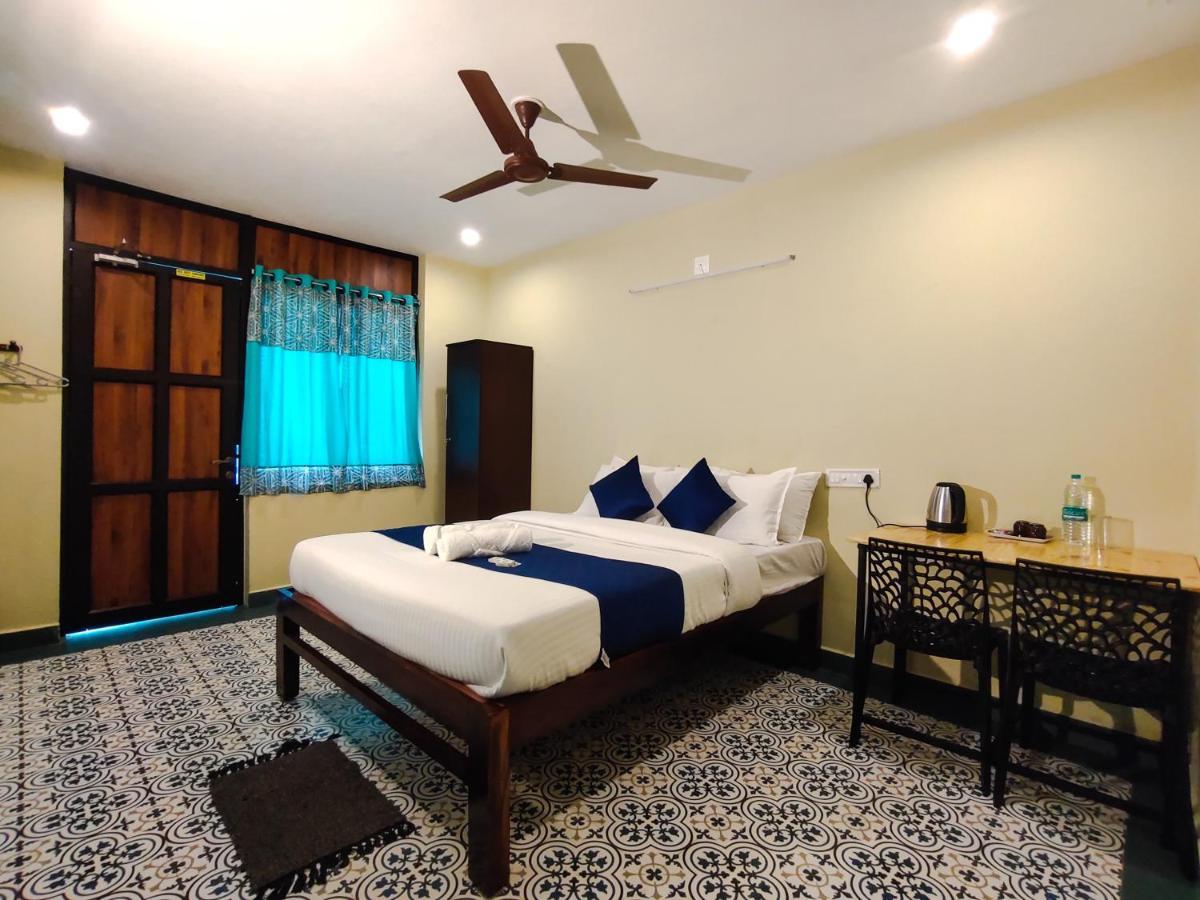 Pv Cottages - Serenity Beach Пондичери Екстериор снимка