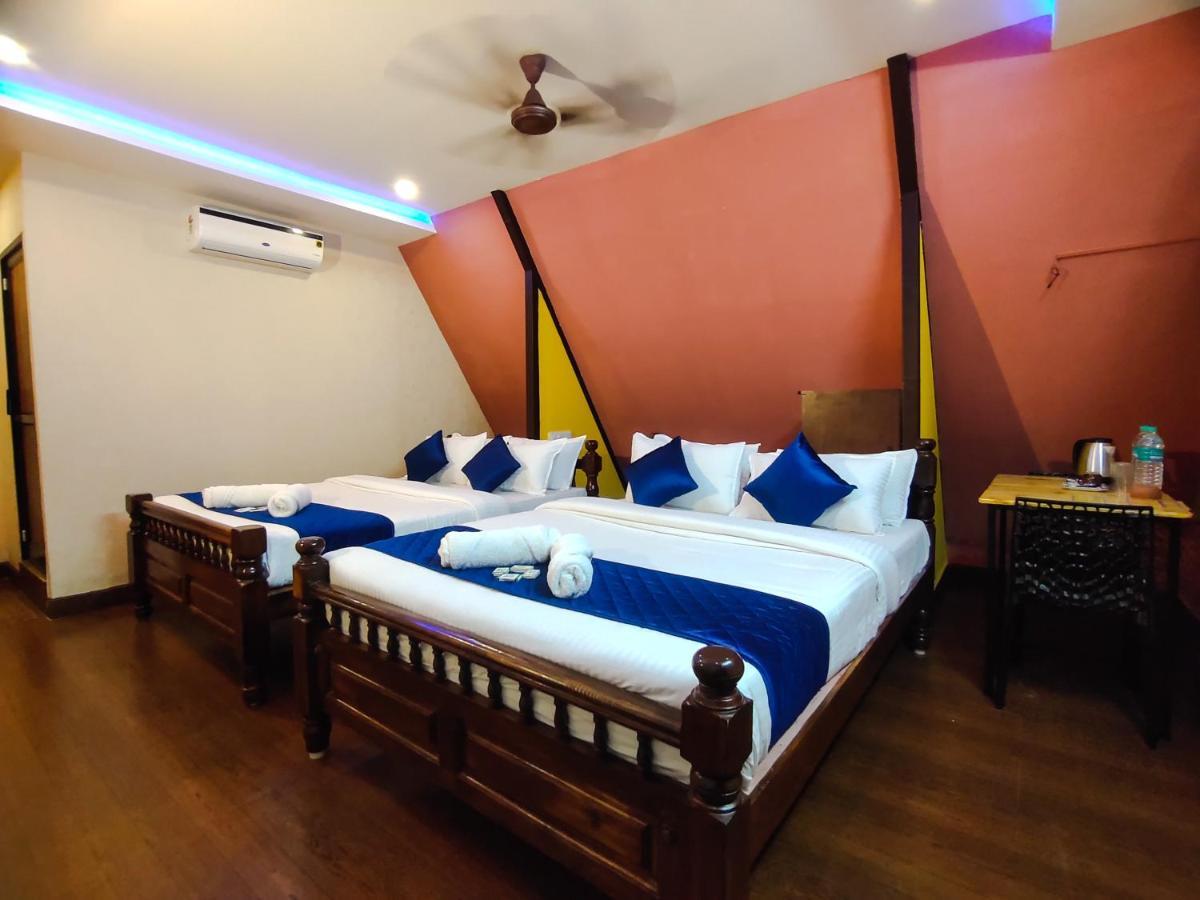 Pv Cottages - Serenity Beach Пондичери Екстериор снимка