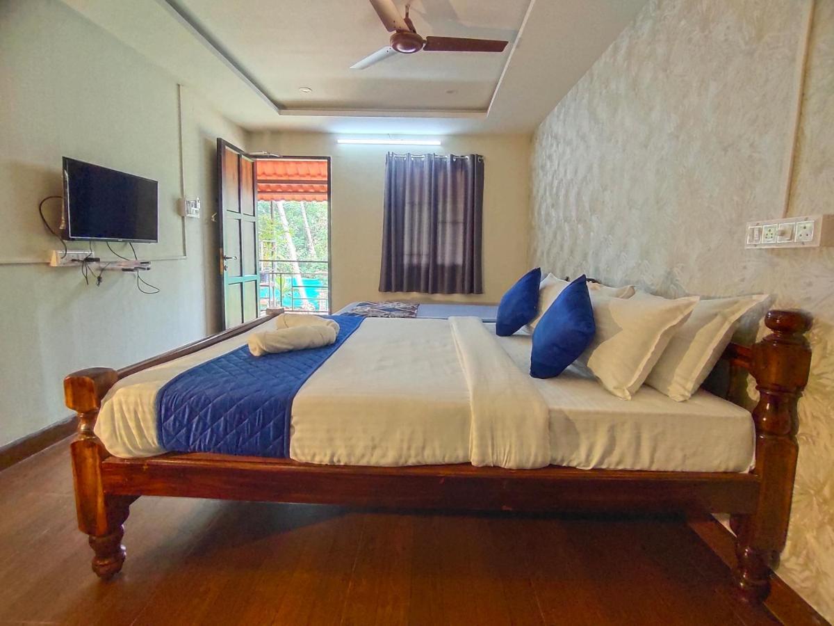 Pv Cottages - Serenity Beach Пондичери Екстериор снимка