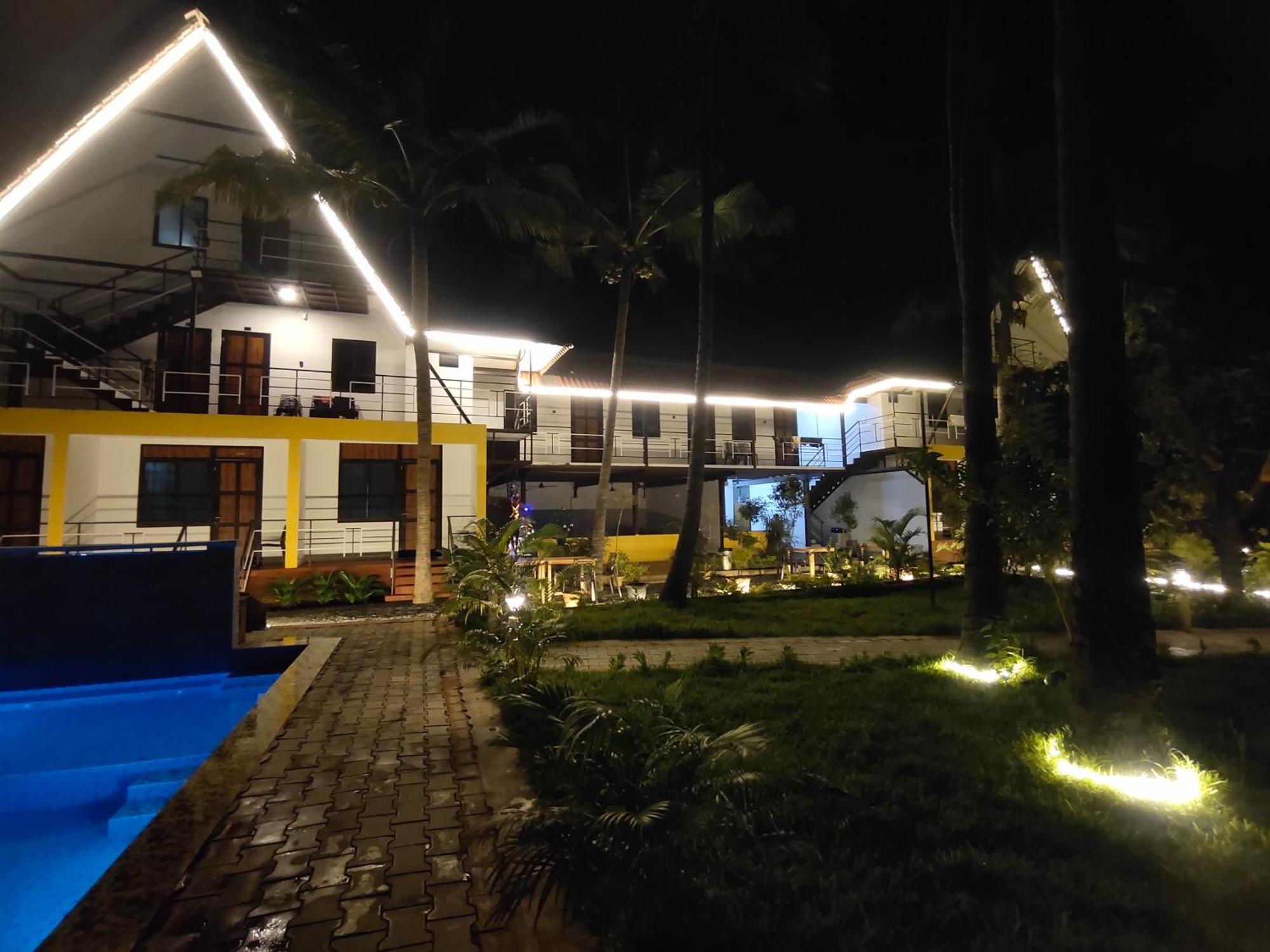 Pv Cottages - Serenity Beach Пондичери Екстериор снимка