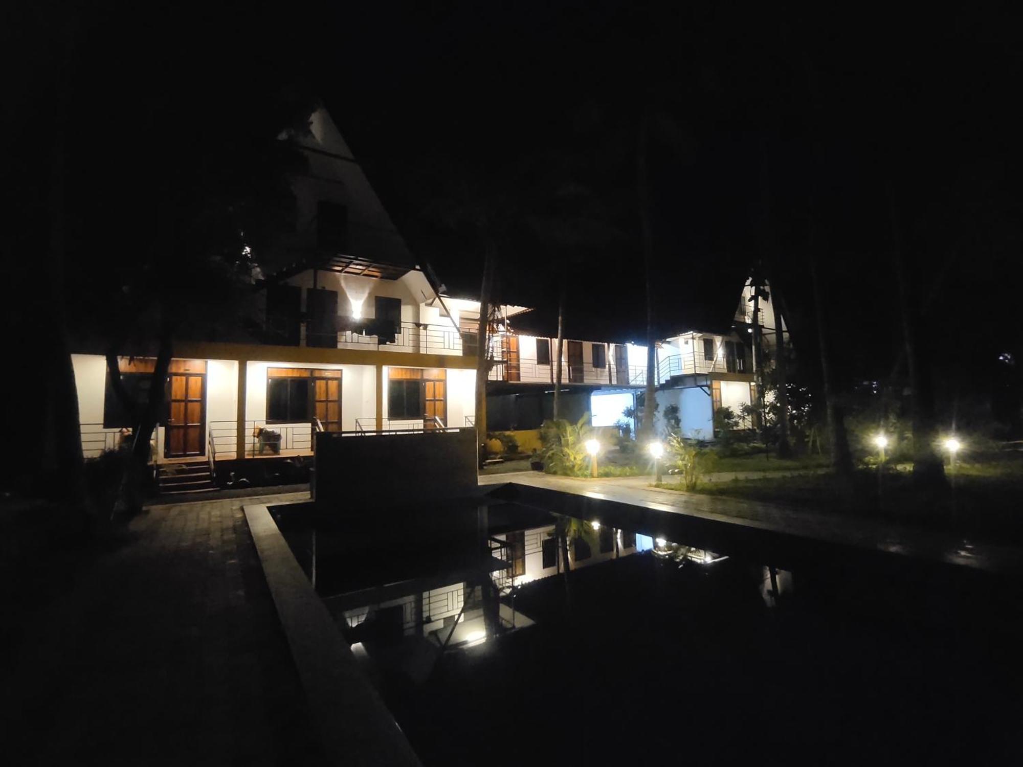 Pv Cottages - Serenity Beach Пондичери Екстериор снимка